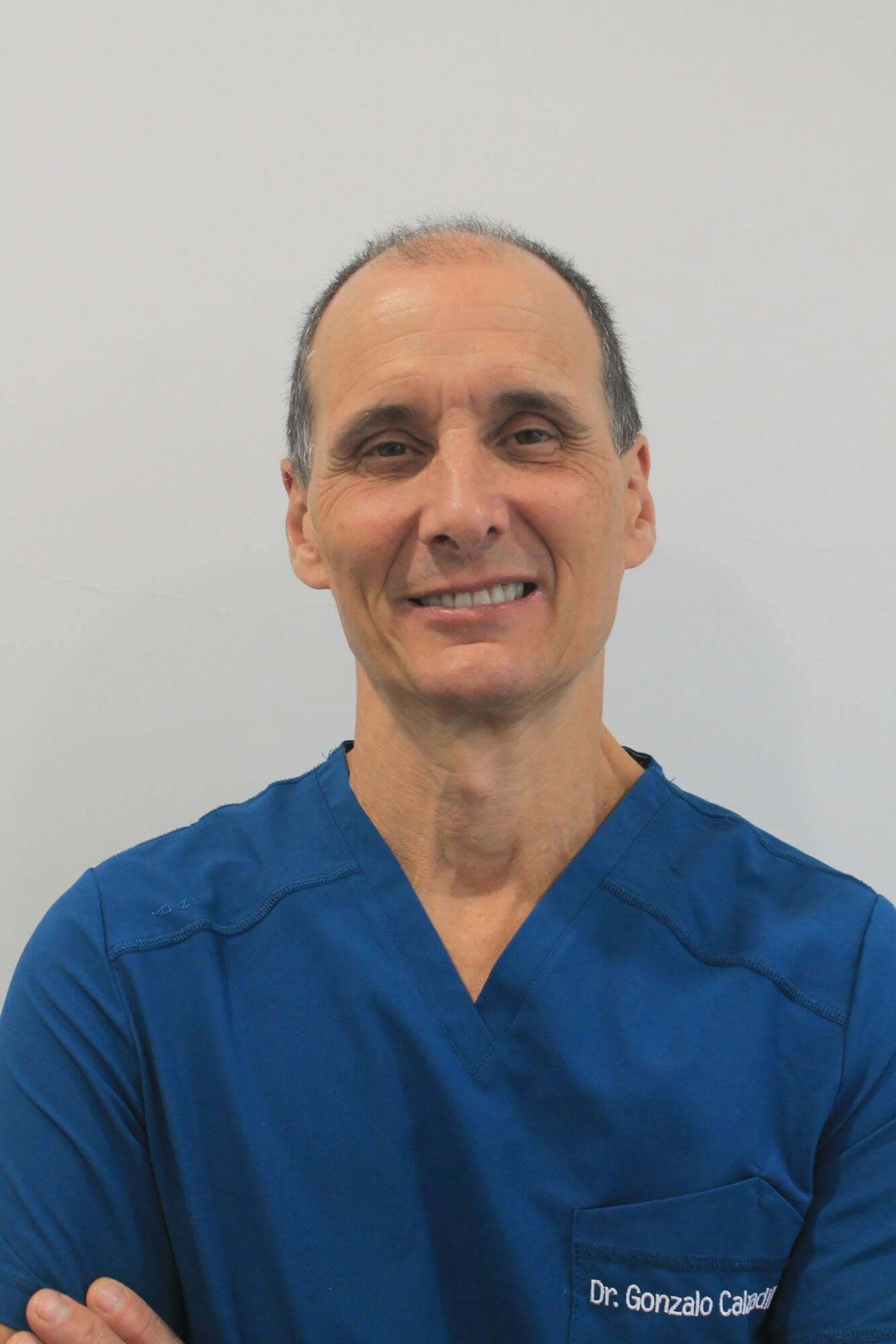 Dr. Gonzalo Calzadilla dentista en Santiago de Compostela
